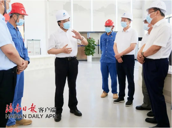 歡迎海南省省委常委，省委副書記，省長馮飛蒞臨馳大幕墻公司承接的洋浦華能幕墻項目視察